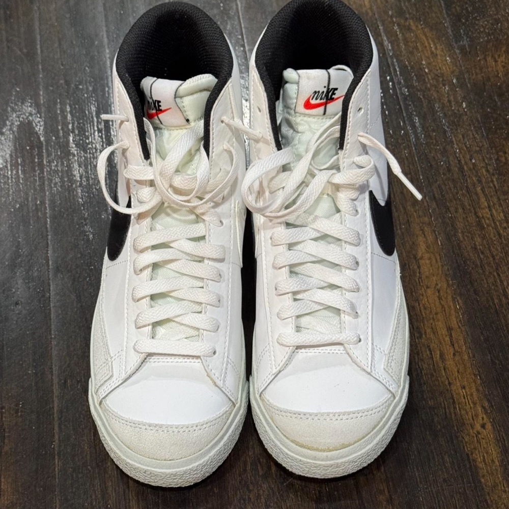 Nike Women's White and Black High-Top Sneakers